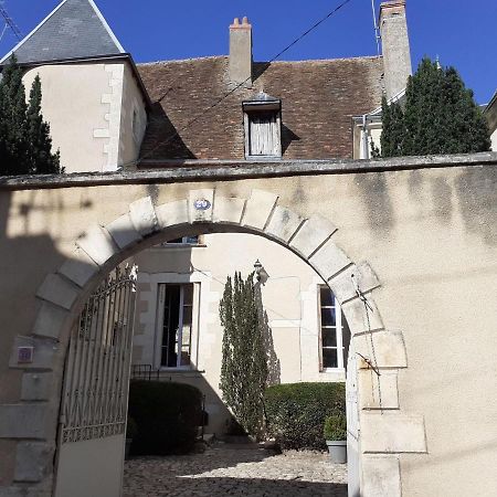 Aparthotel Le Logis De Saint Cyr Issoudun Zewnętrze zdjęcie