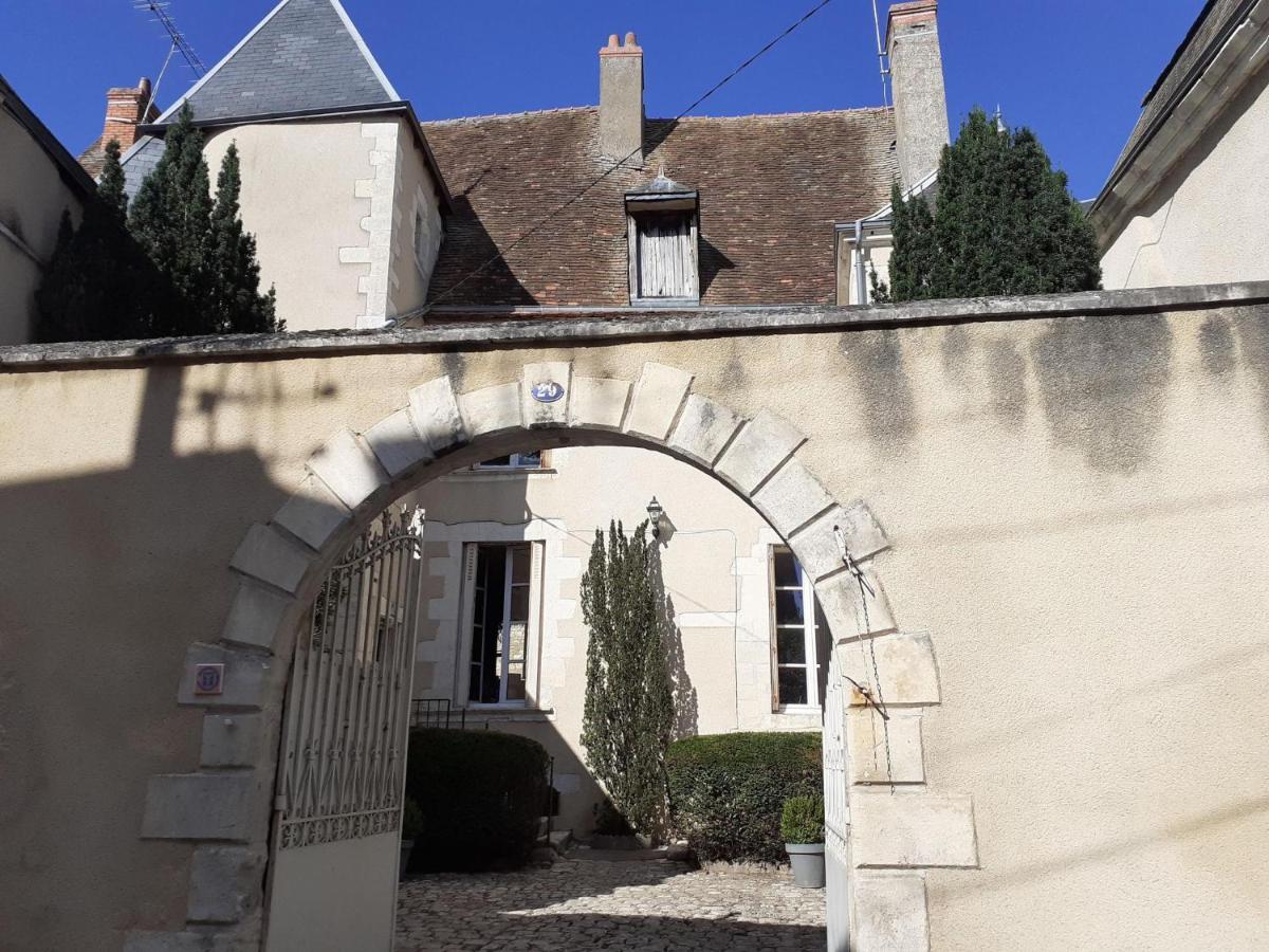 Aparthotel Le Logis De Saint Cyr Issoudun Zewnętrze zdjęcie