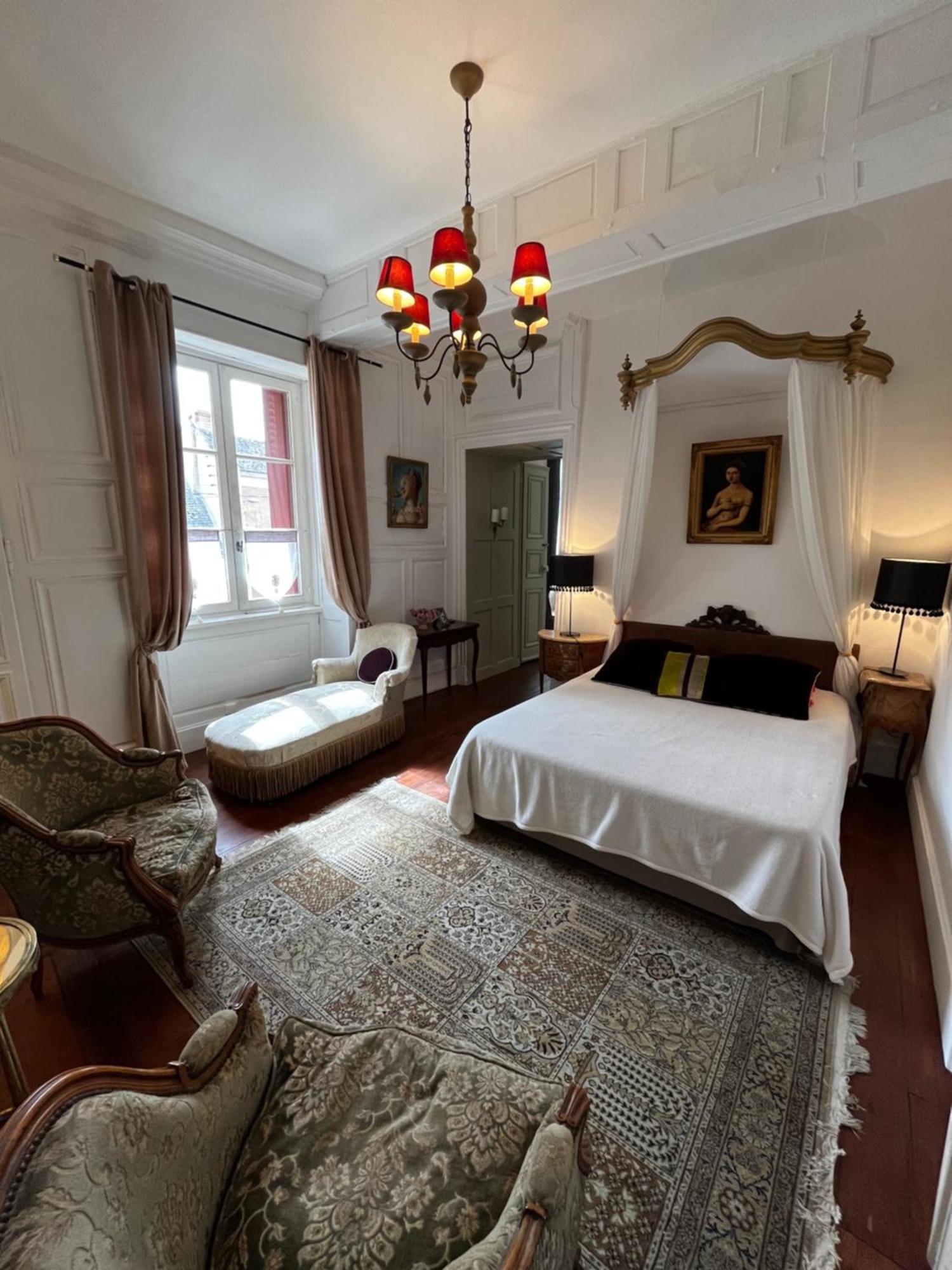 Aparthotel Le Logis De Saint Cyr Issoudun Zewnętrze zdjęcie