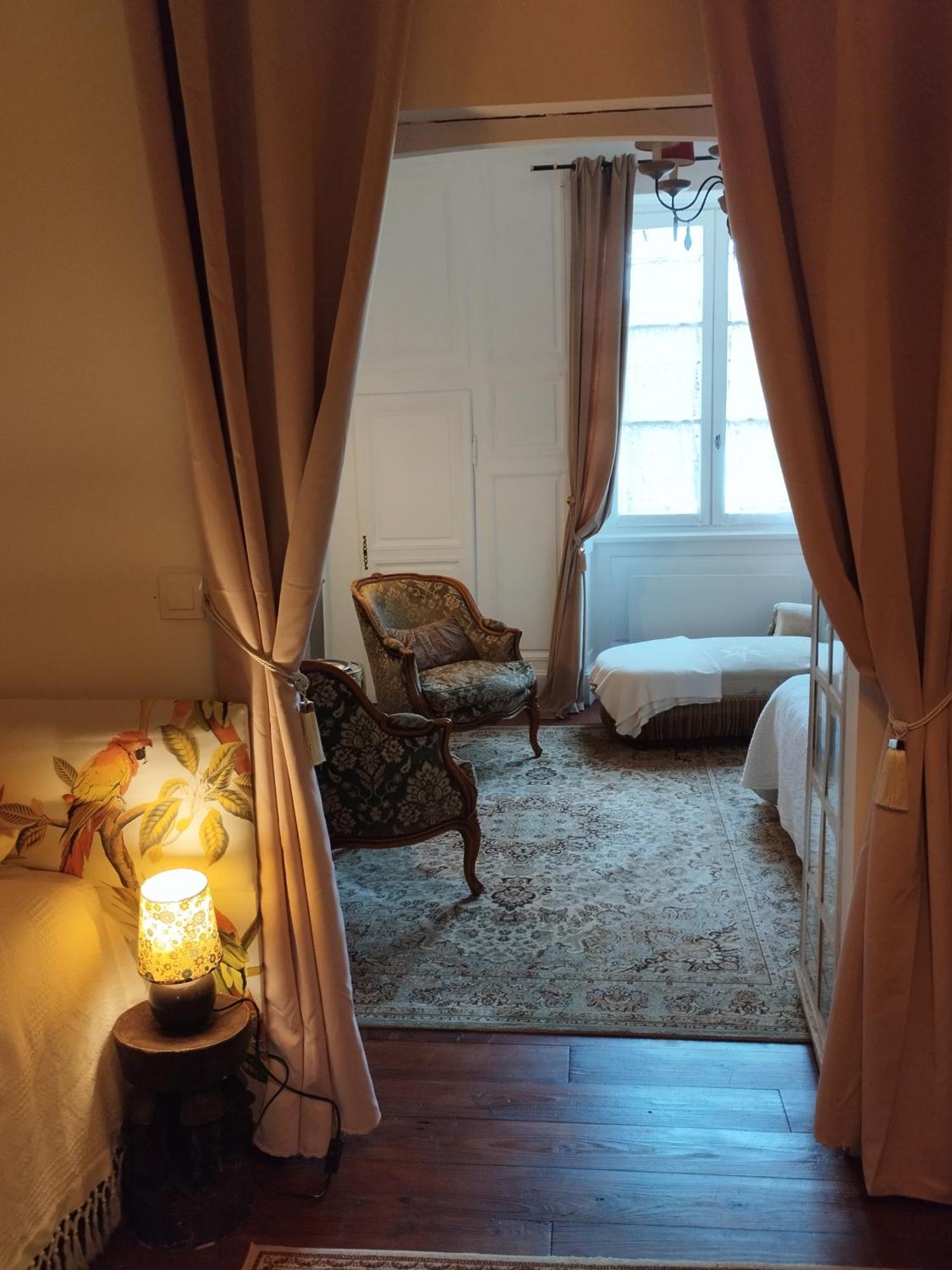 Aparthotel Le Logis De Saint Cyr Issoudun Zewnętrze zdjęcie
